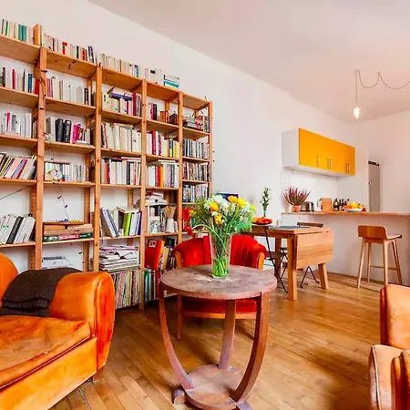Apartment Montmartre Experience